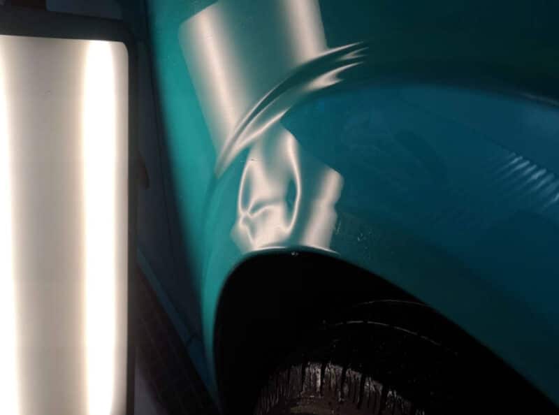 Auton lommon korjaus ja oikaisu – katso hinta